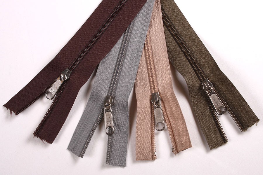 Teilbarer Reißverschluss – Kunststoff, 5 Mm Maschenweite, 3 Cm Breit, 45 Cm Lang, In Beige