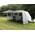 Caravanluifel ESVO Schuifluifel. Deze schuifluifel kunt u afhankelijk van zon en wind zowel naar rechts als naar links schuiven.