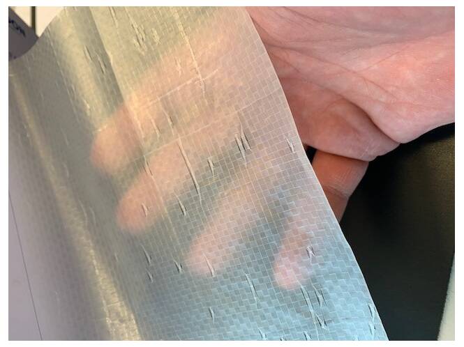 Schnittmusterfolie, halb transparent, weiss, 140 Gr/M², 205 cm [CLONE]