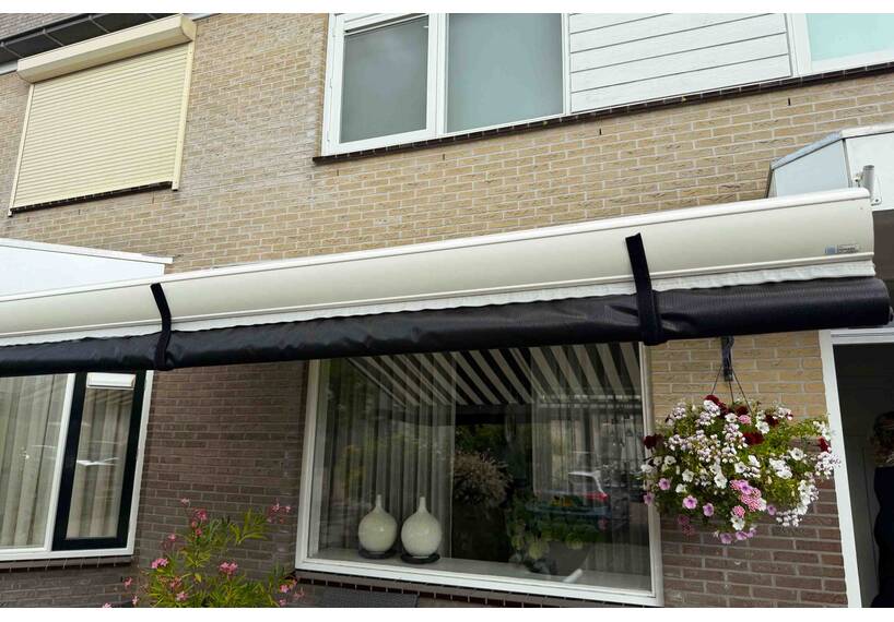 Sonnenschutz ESVO Volant Deluxe 350 Gr/M² 140 cm, schwarz