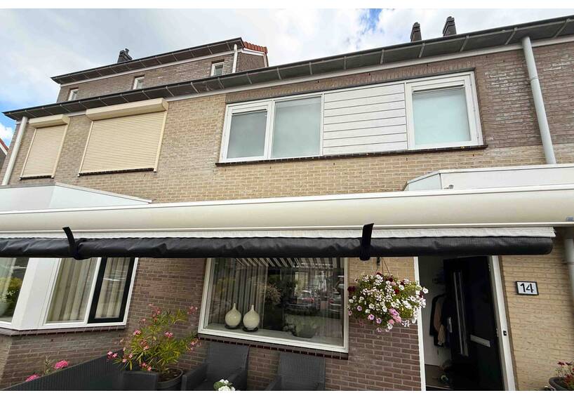 Sonnenschutz ESVO Volant 350 Gr/M² 75 cm, schwarz
